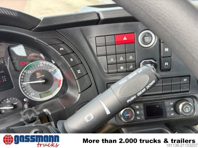 Roll-off tipper truck Iveco X-Way AD300X42Z 6x4, Motorabtrieb