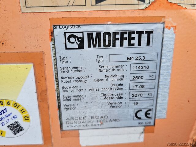 Truck mounted forklift Moffett MOFFETT M4 25.3 / TRUCK-MOUNTED FORKLIFT / 2500KG