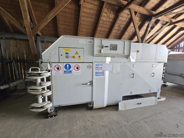 Horizontaler hydraulischer Ballenpresse HSM HL 7009