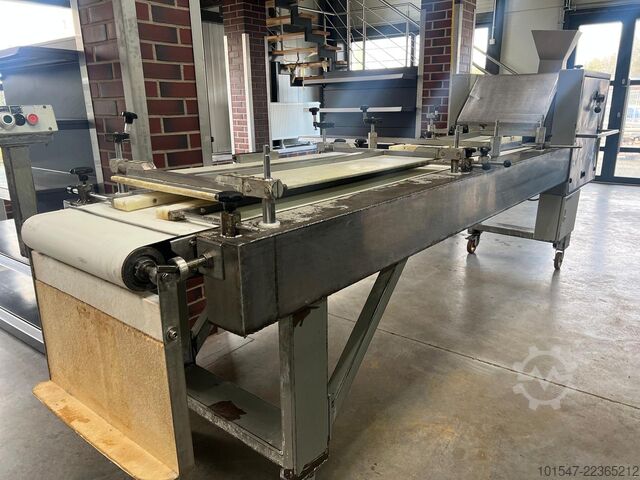 Brotlängswirkmaschine Benier B0-95 E