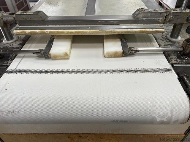 Brotlängswirkmaschine Benier B0-95 E