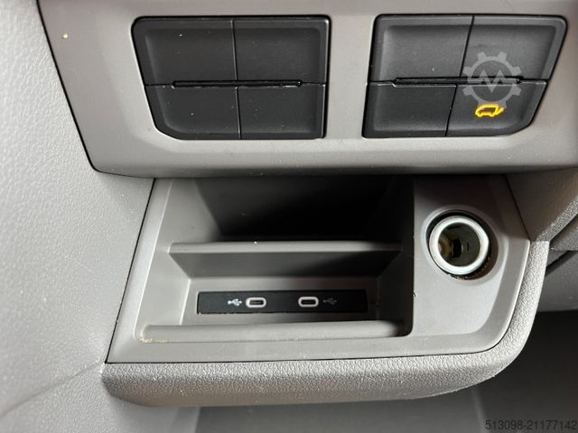 Transporter mit Koffer VOLKSWAGEN CRAFTER KOFFER LBW+PORTALTÜR KAMERA KLIMA NAVI