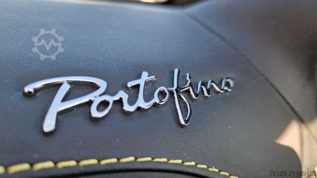 Van FERRARI Portofino