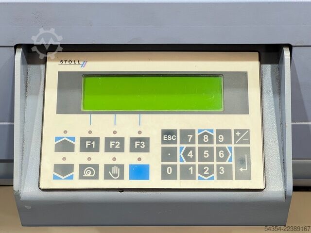 Flachstrickmaschine Stoll CMT 211