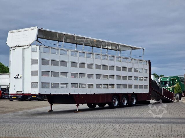 Cattle transport CUPPERS 4 stock - new TUV - type 2 - lifting floors - l...