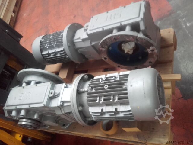 Gear motor 11 kW Flender MBH 125CC Getriebemotor 11 kW Flender MBH 125CC-B 27.7/1