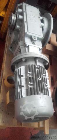 Gear motor 11 kW Flender MBH 125CC Getriebemotor 11 kW Flender MBH 125CC-B 27.7/1