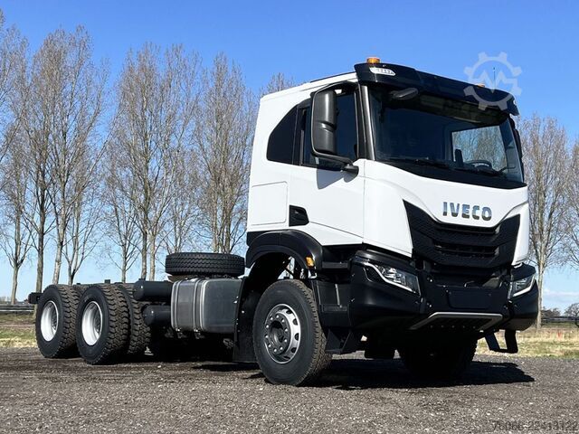Fahrgestell mit Fahrerhaus Iveco T-Way AT380T47H-4200 Chassis Cabin (5 units)