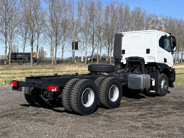 Fahrgestell mit Fahrerhaus Iveco T-Way AT380T47H-4200 Chassis Cabin (5 units)