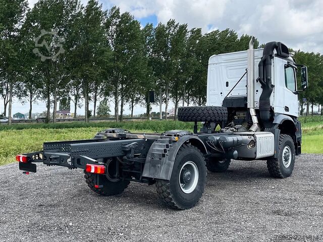 Fahrgestell mit Fahrerhaus Mercedes-Benz Arocs 2033-A Chassis Cabin (2 units)