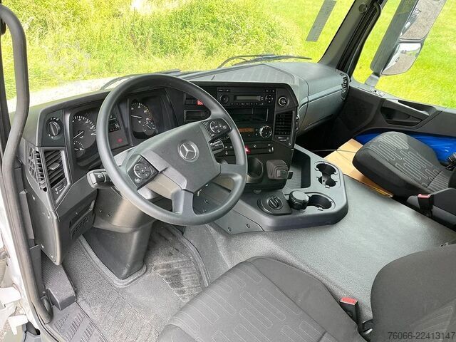 Fahrgestell mit Fahrerhaus Mercedes-Benz Arocs 2033-A Chassis Cabin (2 units)