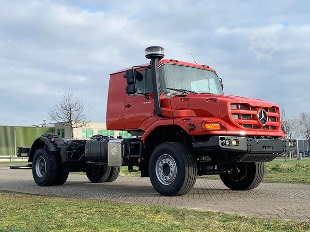 Fahrgestell mit Fahrerhaus Mercedes-Benz Zetros 2045 Chassis Cabin