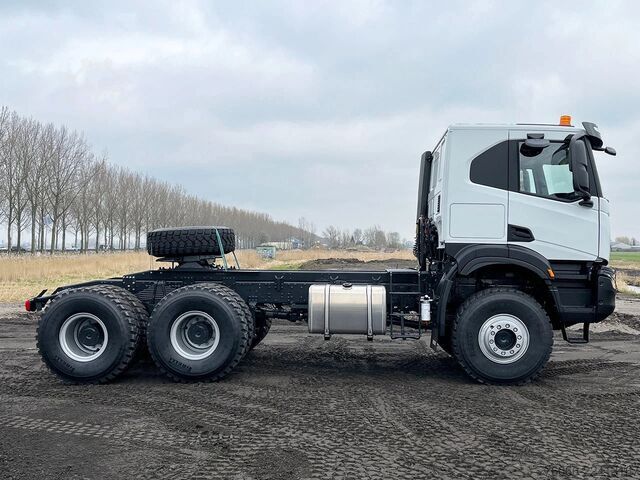Standard-SZM Iveco T-Way AT720T47WTH Tractor Head (9 units)