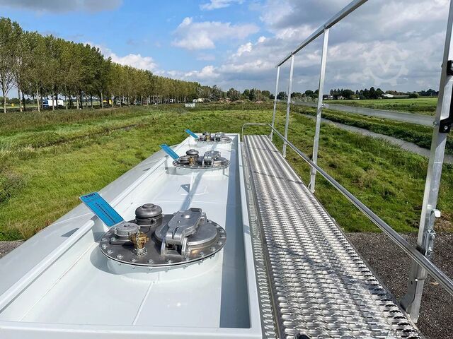 Tanker truck Iveco T-Way AT380T47H Fuel Tank Truck (2 units)