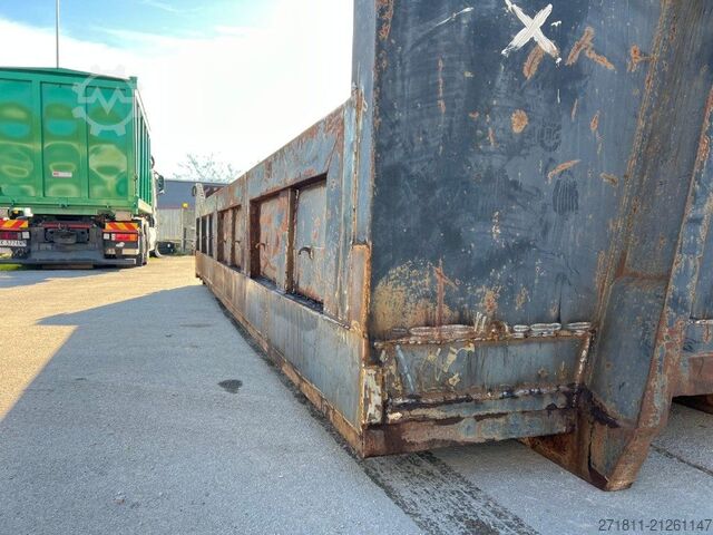 Roll-off container  CONTAINER SCARRABILE USATO A CIELO APERTO