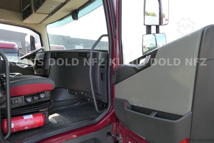 Volume tractor unit VOLVO FH 460 Globetrotter 2-Tanks Euro 6