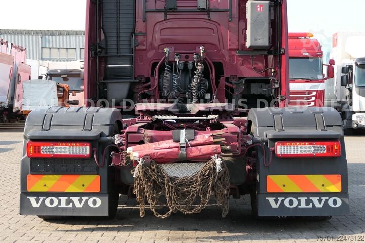 Volume tractor unit VOLVO FH 460 Globetrotter 2-Tanks Euro 6