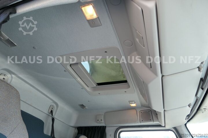 Box truck VOLVO FL 240 Pritsche Plane Org 145000 km  LBW Euro 6