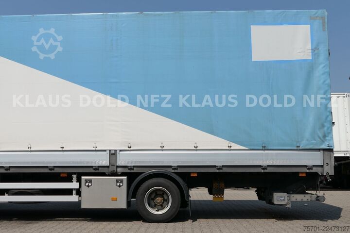 Box truck VOLVO FL 240 Pritsche Plane Org 145000 km  LBW Euro 6