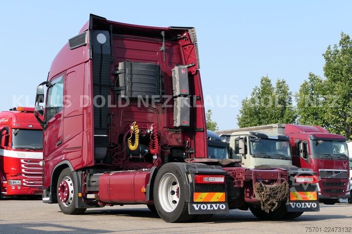 Volume tractor unit VOLVO FH 460 Globetrotter 2-Tanks Euro 6