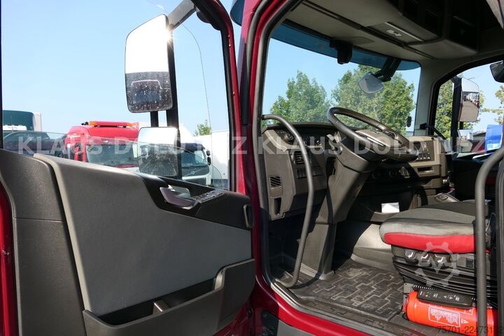 Volume tractor unit VOLVO FH 460 Globetrotter 2-Tanks Euro 6