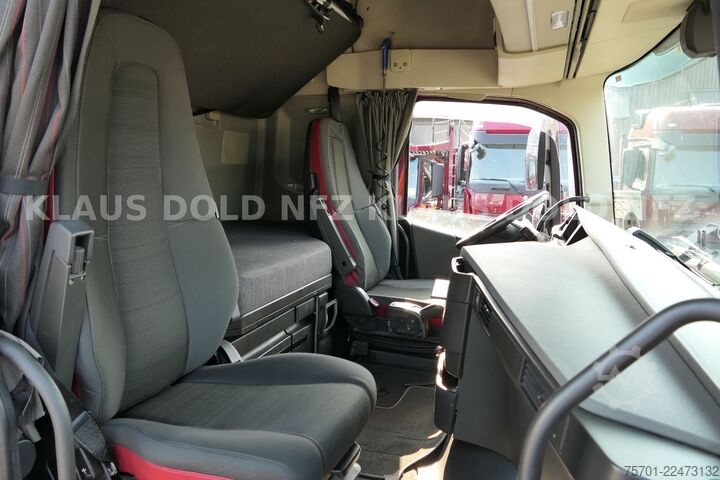 Volume tractor unit VOLVO FH 460 Globetrotter 2-Tanks Euro 6