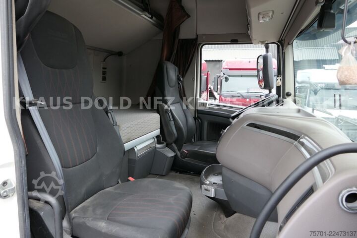 Standard tractor unit DAF XF 480 Space Cab XL-Tank Euro 6