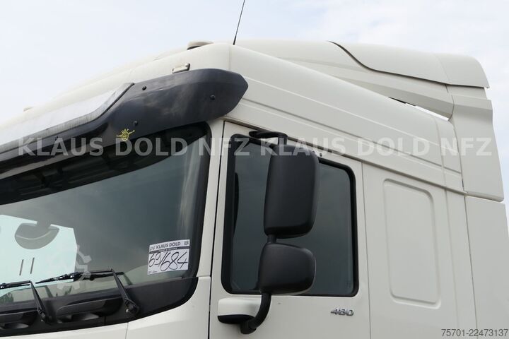Standard tractor unit DAF XF 480 Space Cab XL-Tank Euro 6