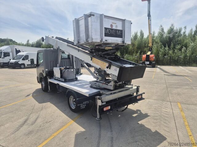 Lifting platform Nissan CABSTAR 35.13 KLAAS 27M