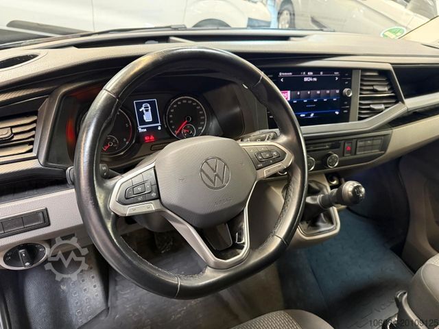 Kleinbus VOLKSWAGEN T6.1 Lang 4 Motion Kamera 8 Sitze Navi LED ACC