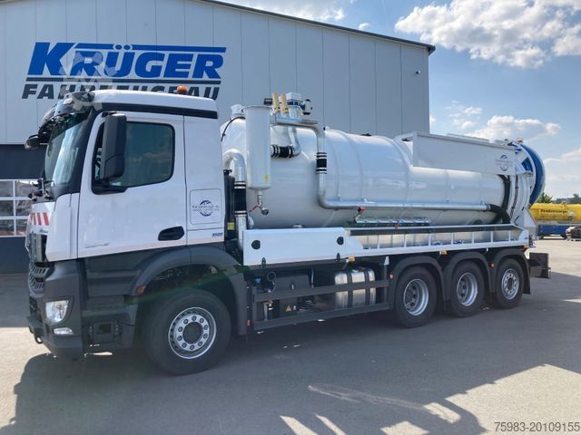 Vacuum tank truck MERCEDES-BENZ Arocs 3545 l 8x4 / Krüger Saugfahrzeug SSP17-1