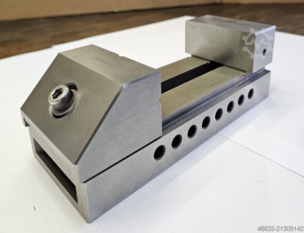 Präzisionsschraubstock Spannweite 100 mm Vertex VBST-30