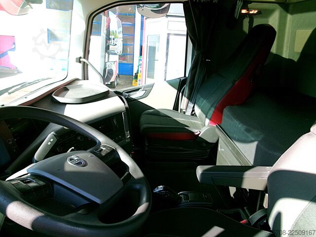 Beverage truck VOLVO FH 500*8,2m Schwenkwand*LBW*VEB+*Top Zustand !!!