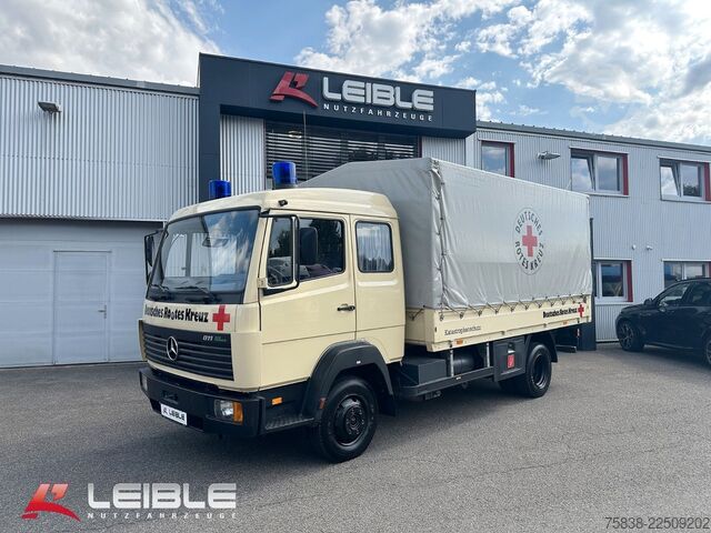 Curtain sider van MERCEDES-BENZ 811*Pritsche+Plane*DoKa*11Tkm*AHK*TOP*