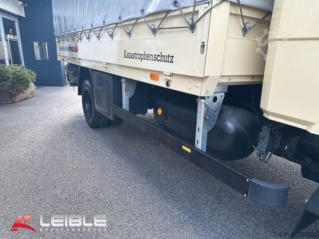 Curtain sider van MERCEDES-BENZ 811*Pritsche+Plane*DoKa*11Tkm*AHK*TOP*