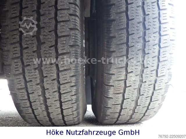 Dreiseitenkipper IVECO 70 C 18 DoKa/Kipper/Palfinger Kran/Greifer/2xAHK