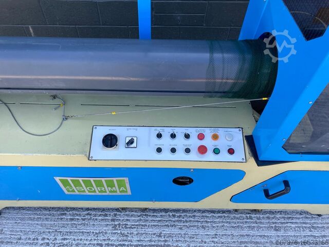 Food packaging machinery Sorma Group PK8 Automatic Punnet Netting Machine