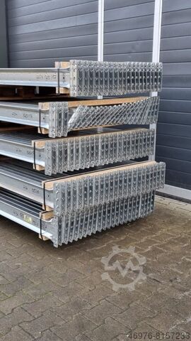 Pallet racking Dexion P90 Silverline / 3.000 mm / I-Profil: 125 x 50 mm / 2.100 kg