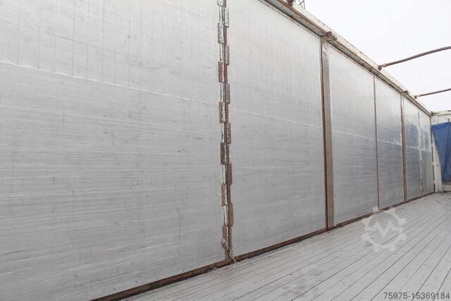 Sattelauflieger mit Gehfläche tmt 