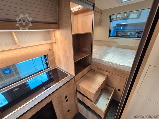 Teilintegriertes Wohnmobil LA STRADA Nova M*Vollluftfederung*Truma D6E*Lithium*