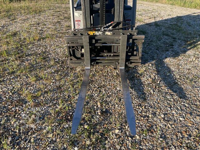 Electric - 4 wheels Still RX20-18P