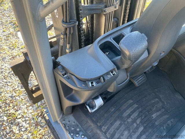 Electric - 4 wheels Still RX20-18P