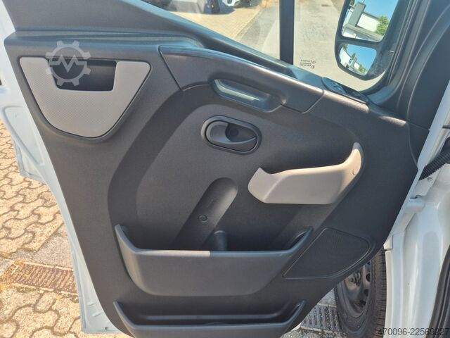 Kastenwagen hoch NISSAN NV400 Kastenwagen L2H2 3,5t PRO