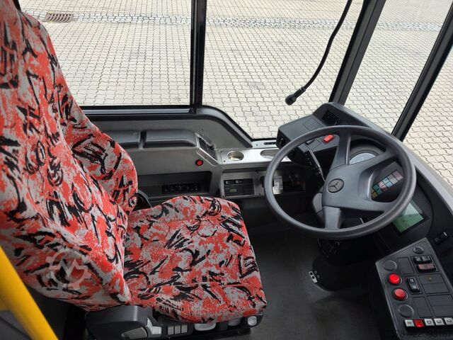 Überlandbus MERCEDES-BENZ LE 530 40+56+1+1