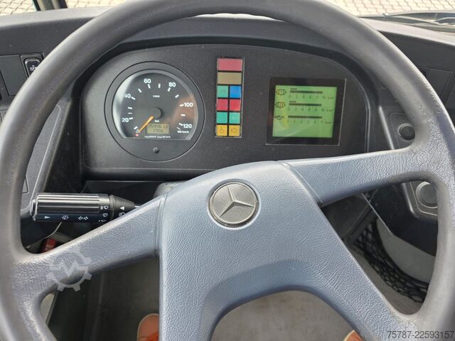 Überlandbus MERCEDES-BENZ LE 530 40+56+1+1