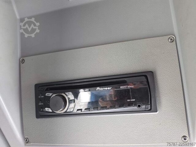 Überlandbus MERCEDES-BENZ LE 530  n40+56+1+1