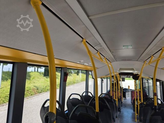 Überlandbus MERCEDES-BENZ LE 530  n40+56+1+1