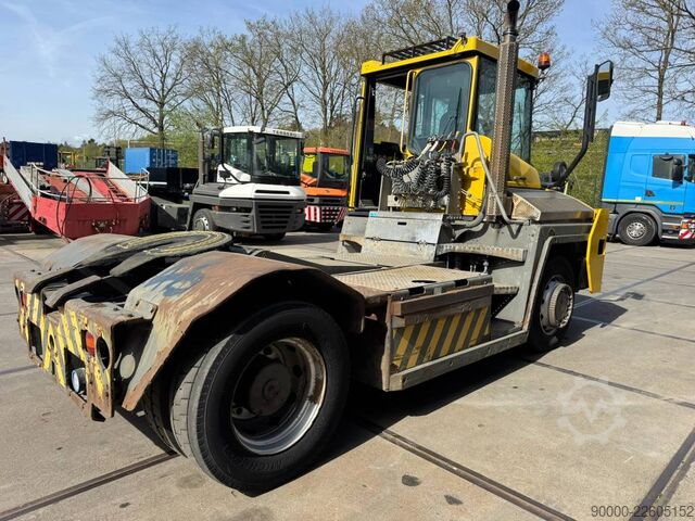 Terminal tractor Terberg RT 283