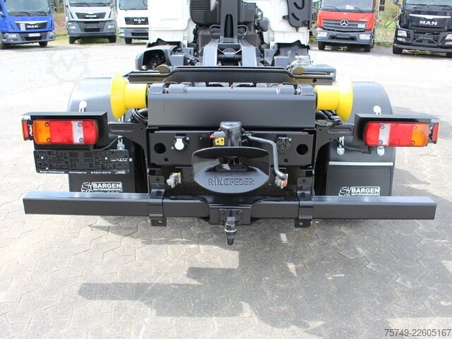Abrollkipper Transporter man TGL 8.190 BL 4x2 EUR6 City Abrollkipper 2 x AHK