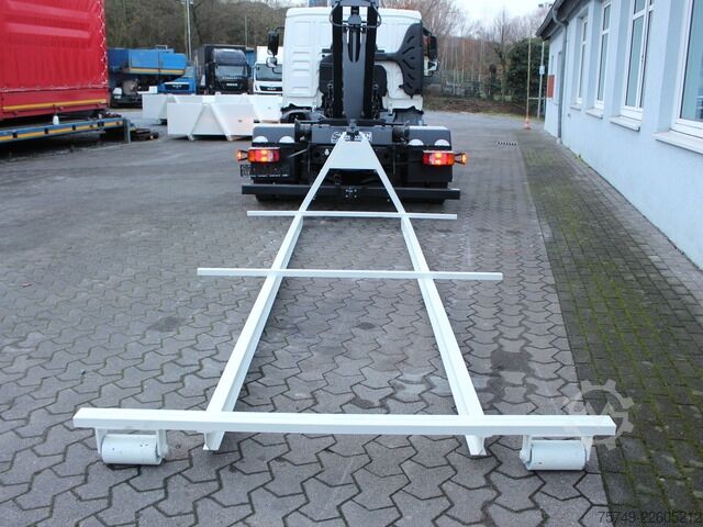 Swap chassis trailer ungesetzt Abrollcontainer City Rahmen